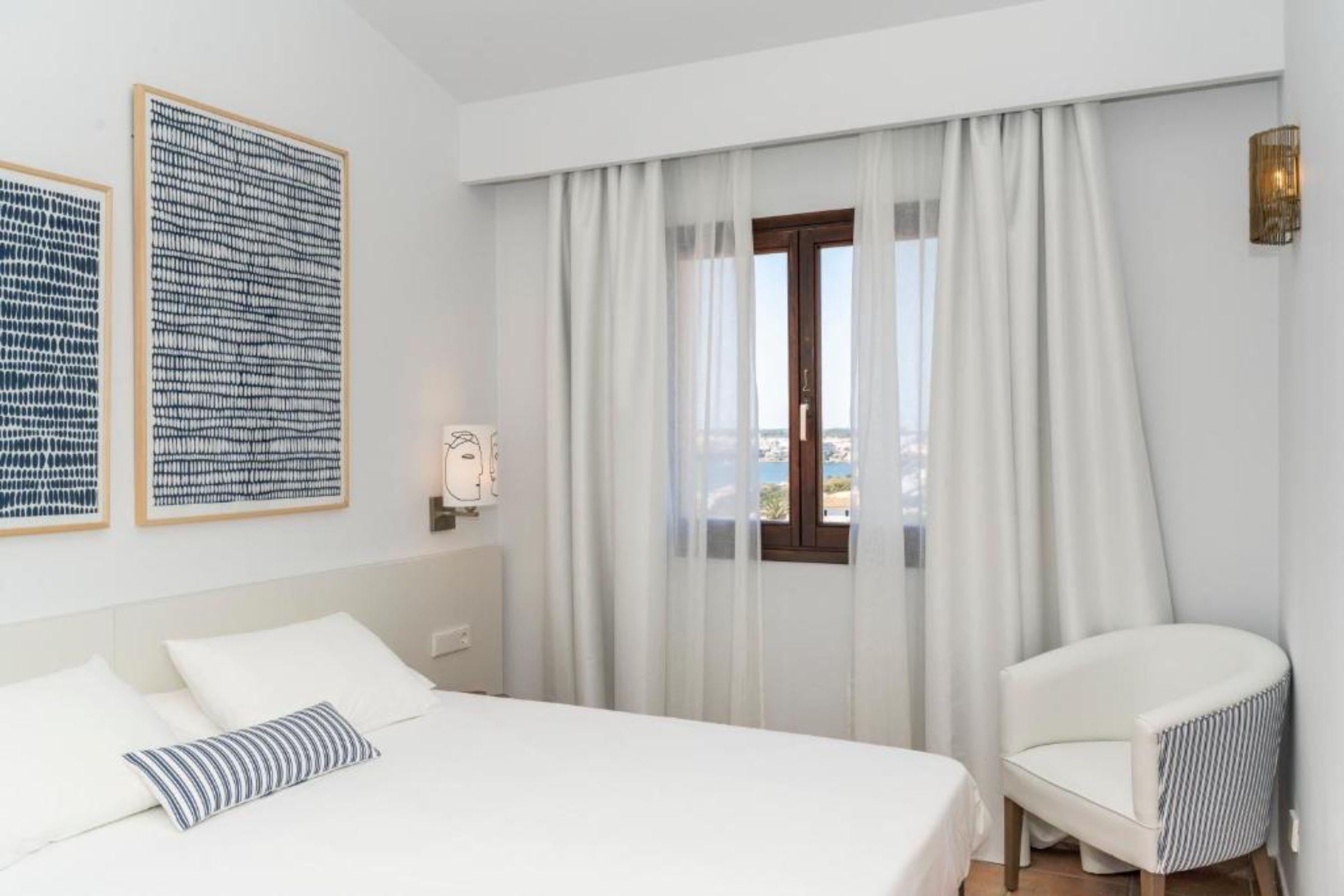 Calallonga Hotel Menorca Mahon  Ngoại thất bức ảnh